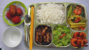 Cơm trua văn phòng Quận 12 HCM giao ship tận nơi