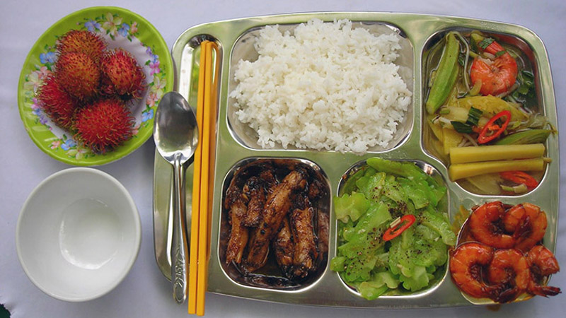 Cơm trua văn phòng Quận 12 HCM giao ship tận nơi