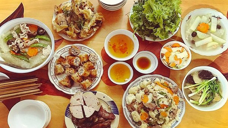 Dịch vụ bếp ăn đặt tiệc tất niên công ty Tại Bình Dương