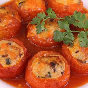 Cà chua nhồi thịt sốt cà